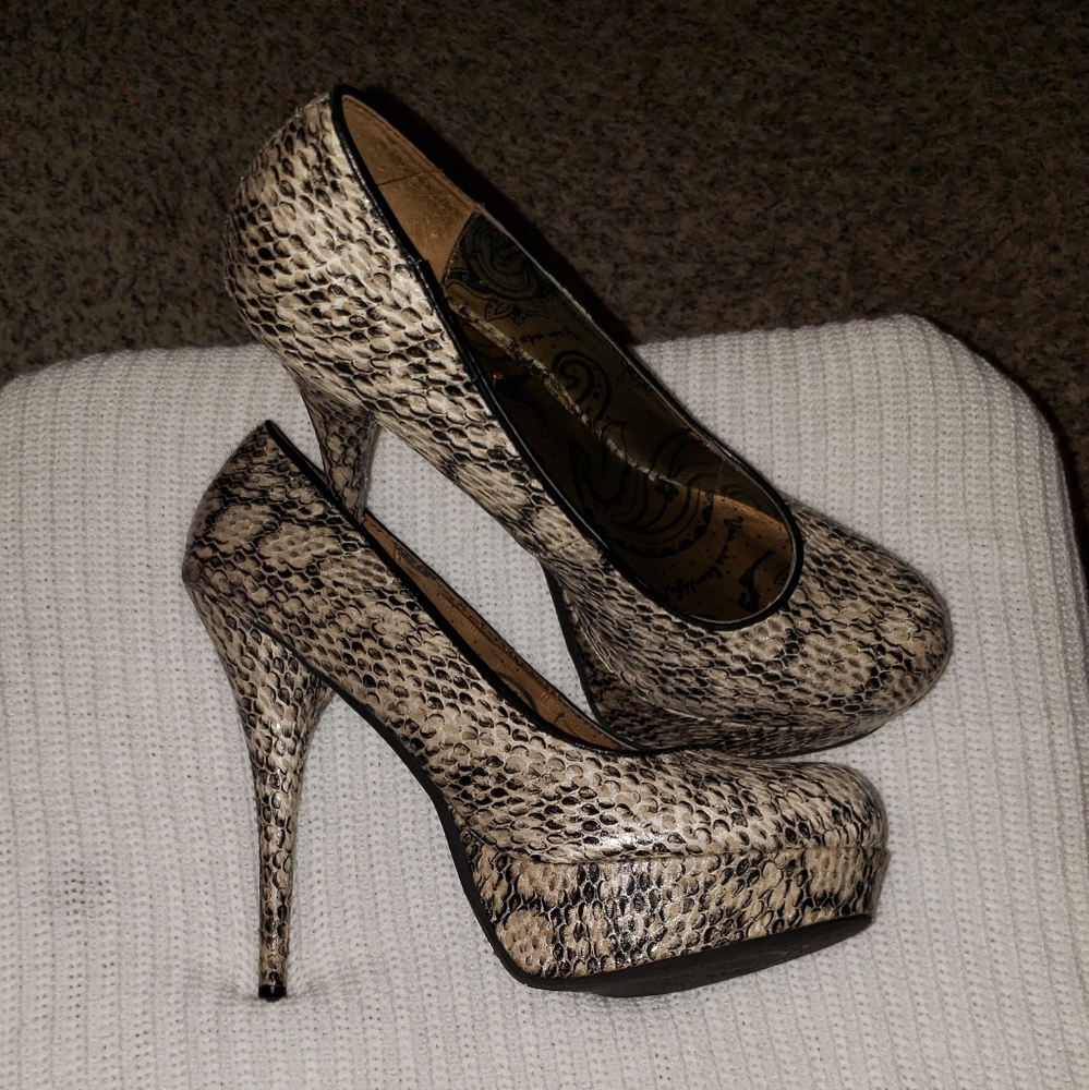 Snake🐍skin high heel shoes